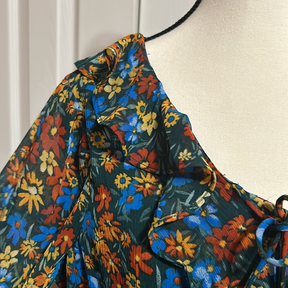 Calvin Klein Women’s Long Sleeve Floral Dress Brand new w/out tags Size 8 - Picture 6 of 10